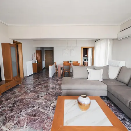 The Sea Apartment Palaiontsiflikion