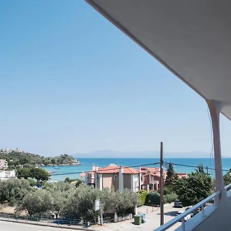 The Sea Apartment Palaiontsiflikion